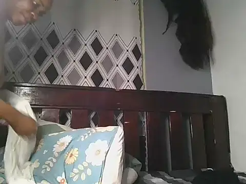 creamysins webcam