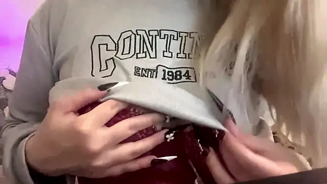 moonluv33 webcam
