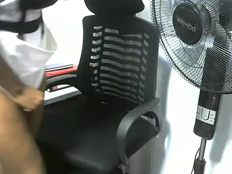 missytrig webcam