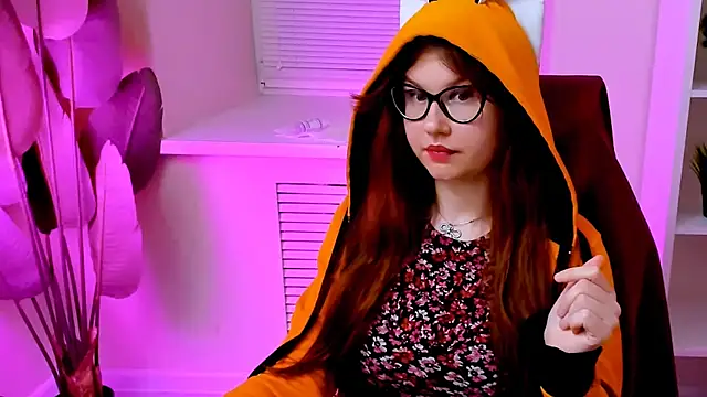 carolgiggly - CarolGiggly's free webcam - UK Sex Cams