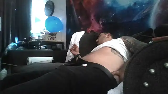 Antoniothedon live cam on StripChat