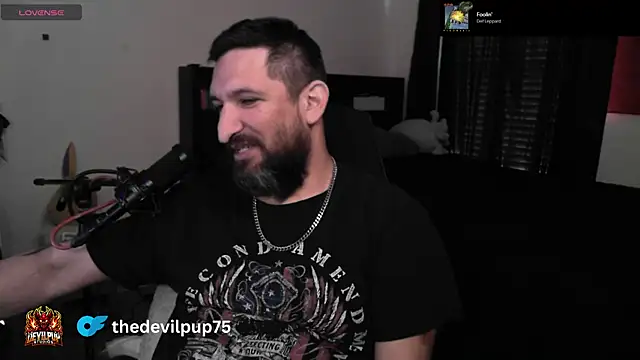 DevilPup75_ webcam