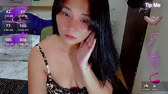 filipinapoca (F young) - Toy control for 5 mins/squirt show