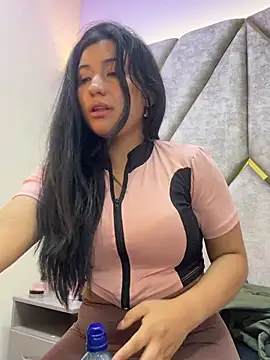 valenlopezz_ (F young) - two dildo in the pussy