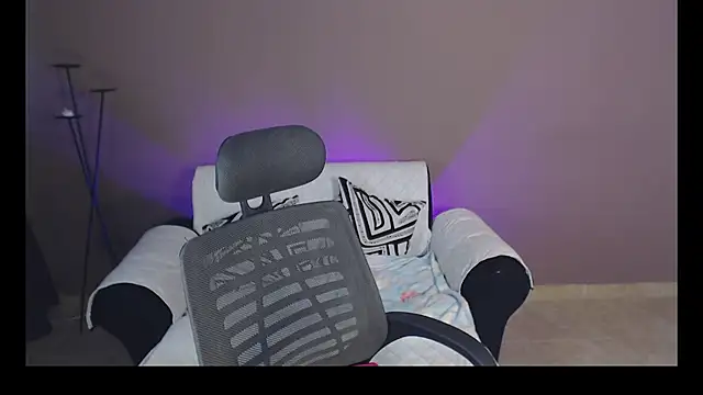 Bella_jh webcam