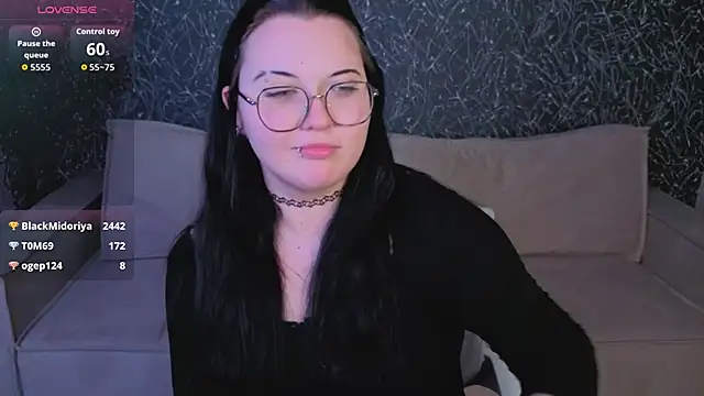 kira_g0ld - Kira_G0ld's free webcam - UK Sex Cams