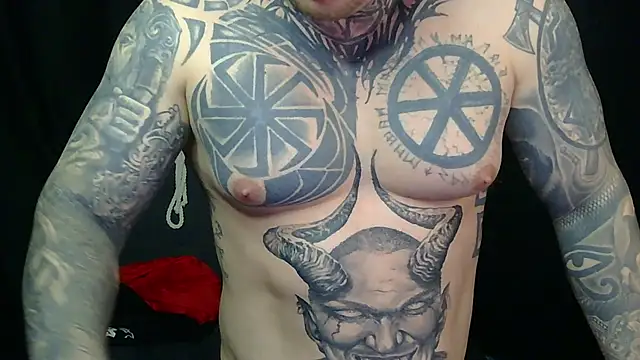 devilWithTats webcam