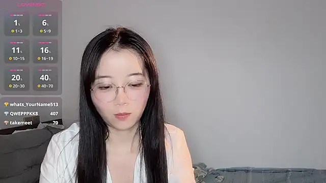 77-Vicky webcam