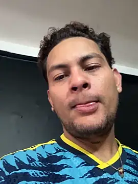 Damon_10 webcam