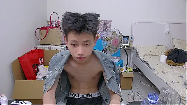 Tomato-888 webcam