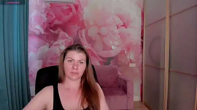 LunaKissesx webcam