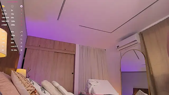 tatikiss_ live cam on StripChat