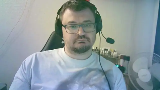 SirAbuser webcam