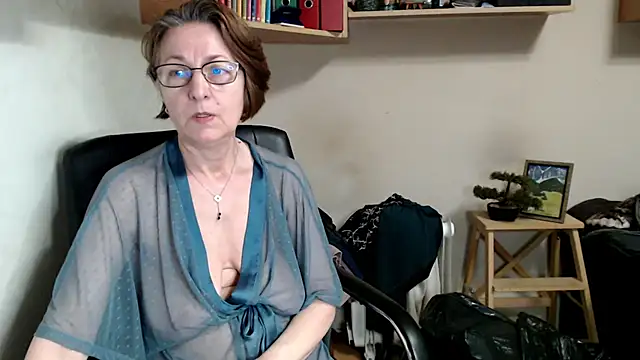 katemodel webcam