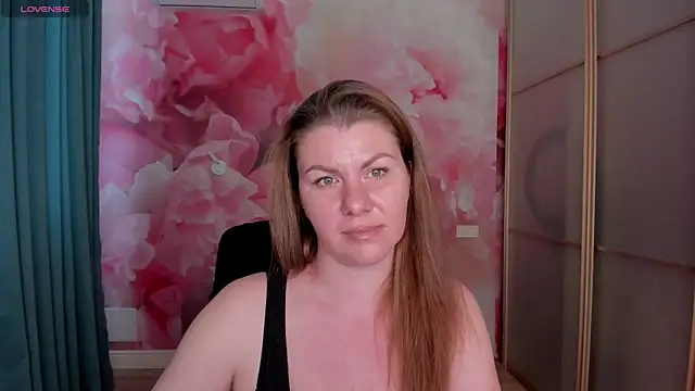 LunaKissesx webcam