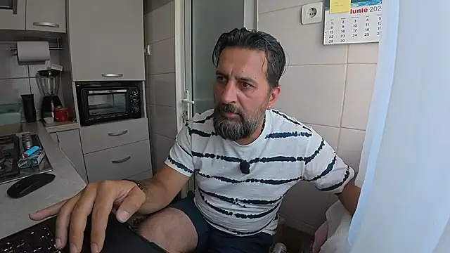 TARKAN1