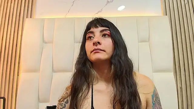 Naughty_Kittenm webcam