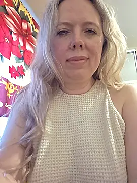 Irina3718 webcam