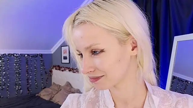 naomi_demio's live room