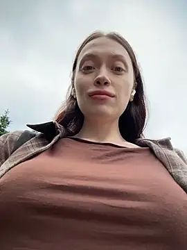 citylynx (F young) - Spank and rub my naked ass
