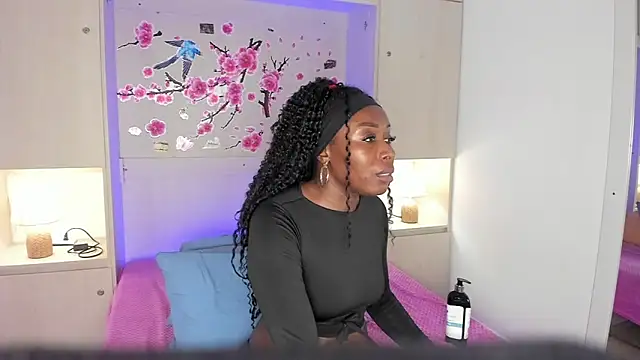 TaylorBloom live cam on StripChat