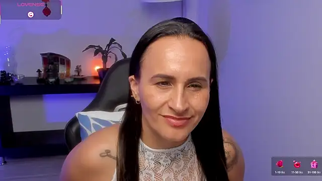 sara_charmy (F milf) - SPANK ASS X5 AND TWERK