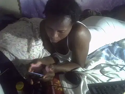 cute-shamza live cam on StripChat