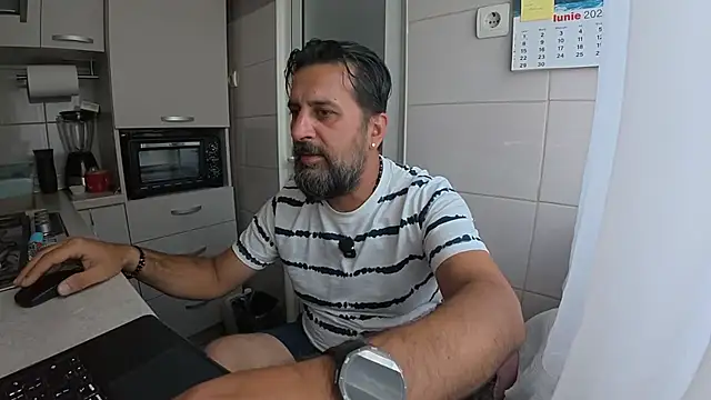 TARKAN1