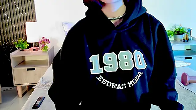 aurora_petitee webcam