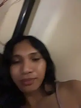 slutty_aki webcam