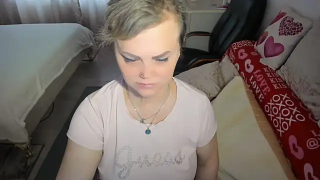 MildMature webcam