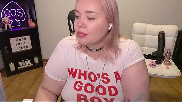 MargotGrey webcam