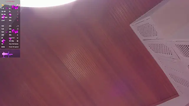 elodie_walker webcam