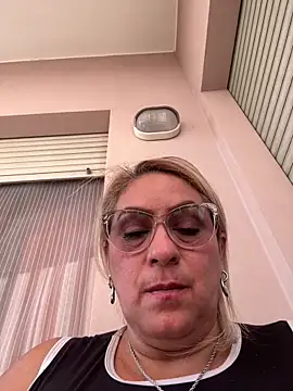 x_elena_x webcam