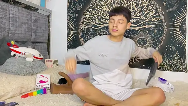 Bldavioro45 - Male webcam sex chat