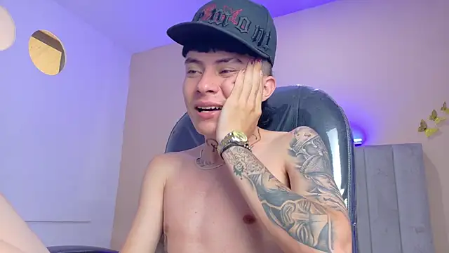 Nascary_Fox webcam