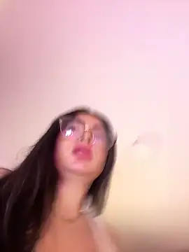 Mia_222 webcam