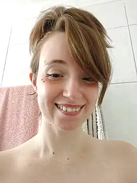 Elise_Nyx webcam