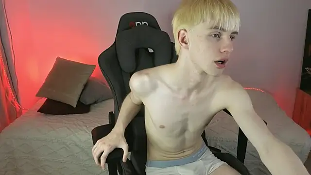 lucidangelok1 (M twink) - CUM SHOW