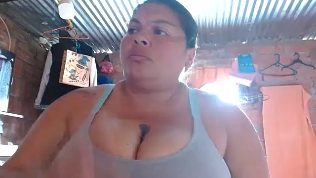 Juli_Powl webcam