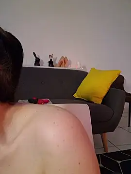 AryaSummersReal webcam