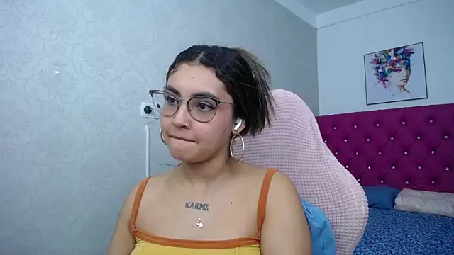 kathe-mills235 live cam on StripChat