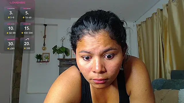 Emma_hassani webcam