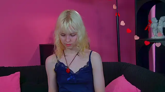 HannahHollis live cam on StripChat