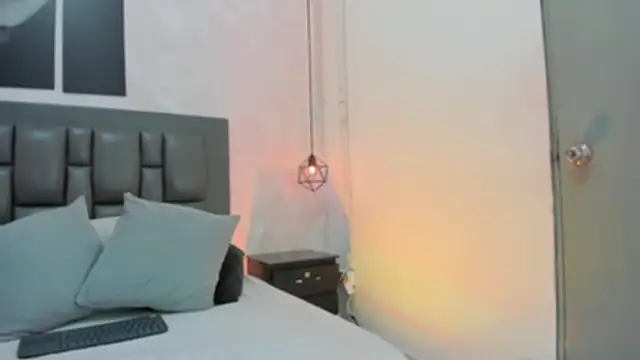 dakota_roussee (F milf) - bouncy tits