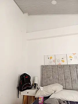 Dante_Knox webcam