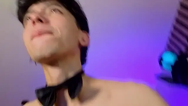 twink_sebas7 (M twink) - Spit into my dick and nipples play 💦