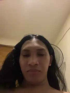 slutty_aki webcam
