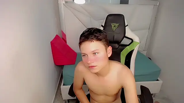 nyc_bby (M twink) - show cmmmm