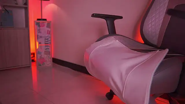 Madison_Mayer_ webcam